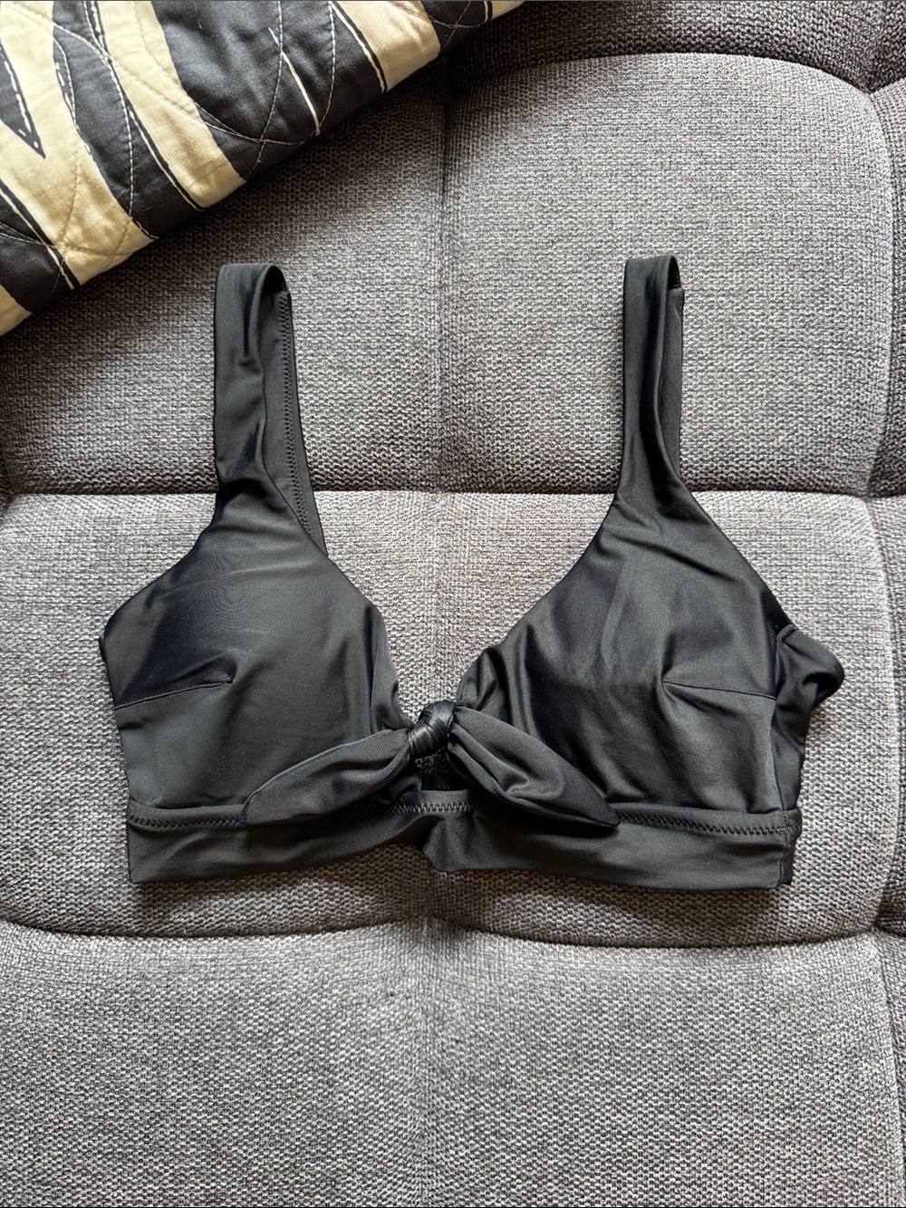 Aerie Black Knot-Front Bikini Top with Wide Straps szM